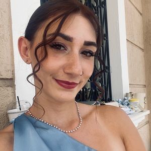 Meet your Posher, Elaina